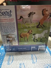 Palomino Bluffs Riding Academy Dreamworks Spirit Riding New Sealed 4 Horses A5