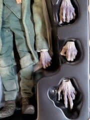 Mezco Toyz One:12 Collective Gangreene Estates Theodore Sodcutter Deluxe Edition