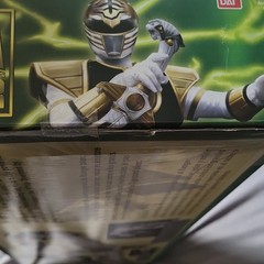 Green Ranger Dagger /White Ranger Saber Unopened