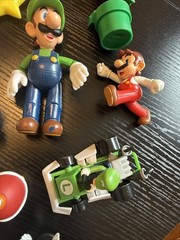 Super Mario Jakks World of Nintendo Figures Lot Yoshi Toad Luigi Bomb Fish Star