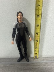 The Hunger Games Katniss Everdeen Figure NECA 2013 7″ Catching Fire RARE
