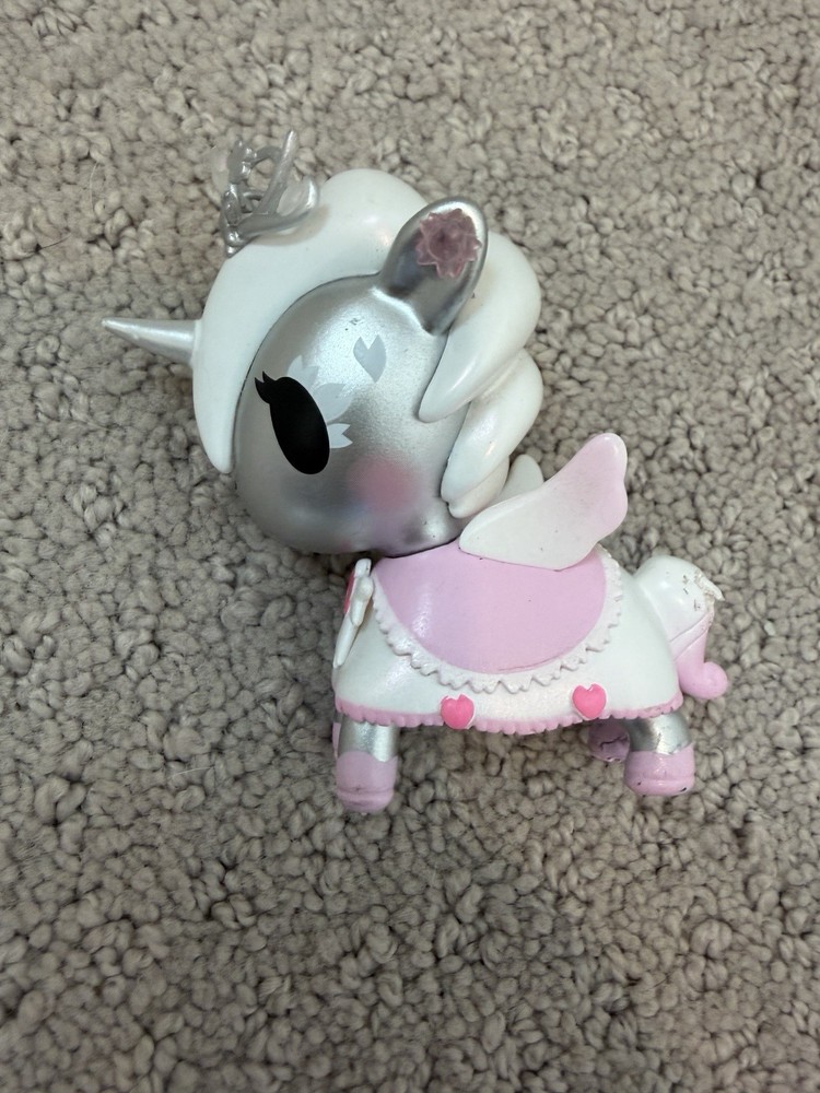 TOKIDOKI * Cherry Blossom Series 2 Unicorno * PETAL * Open Blind Box Figure