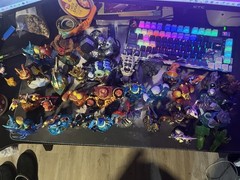 HUGE Collection Lot Of Skylanders Video Game Figures LOOSE Multiple Series