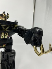 Bandai 1993 Power Rangers Megazord Black & Gold Special Edition – Near Complete