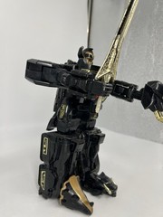 Bandai 1993 Power Rangers Megazord Black & Gold Special Edition – Near Complete