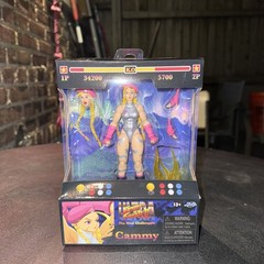 Ultra Street Fighter II Cammy (Player 2 – Entertainment Earth Exclusive)