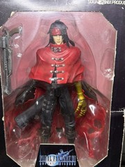 FINAL FANTASY VII Advent Children VINCENT VALENTINE Figure Play Arts PREOWNED