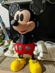 Mechanical Mouse Style Articulated Figure | Rotating Display Model
