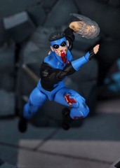 2026 SDCC JADA TOYS EXCLUSIVE Invincible (Battle Damaged Deluxe) 1:12