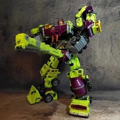 Jinbao Devastator G1 6-in-1 Oversized 45cm Transformers Action Figure No Box