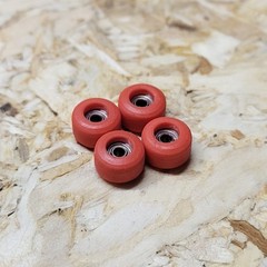 Oak Medium Fingerboard Wheels Red