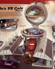 Flo’s V8 Cafe Play Set Original Desert 2006 Disney Pixar Cars 1st Edition.