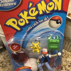 NEW 1998 Pokemon Deluxe Trainers Ash #25 Pikachu Poseable Figure