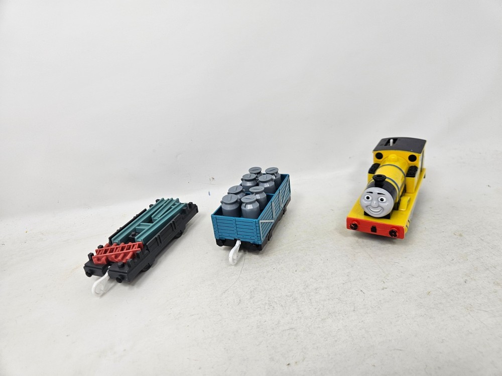 Thomas & Friends Trackmaster Yellow Rheneas Hit Toy Train Tank Engine VGUC