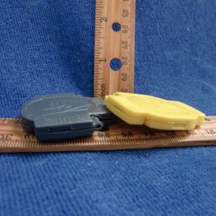 Transformers Lunchables MEGATRON BUMBLEBEE GUC 2007 Yellow Gray Black