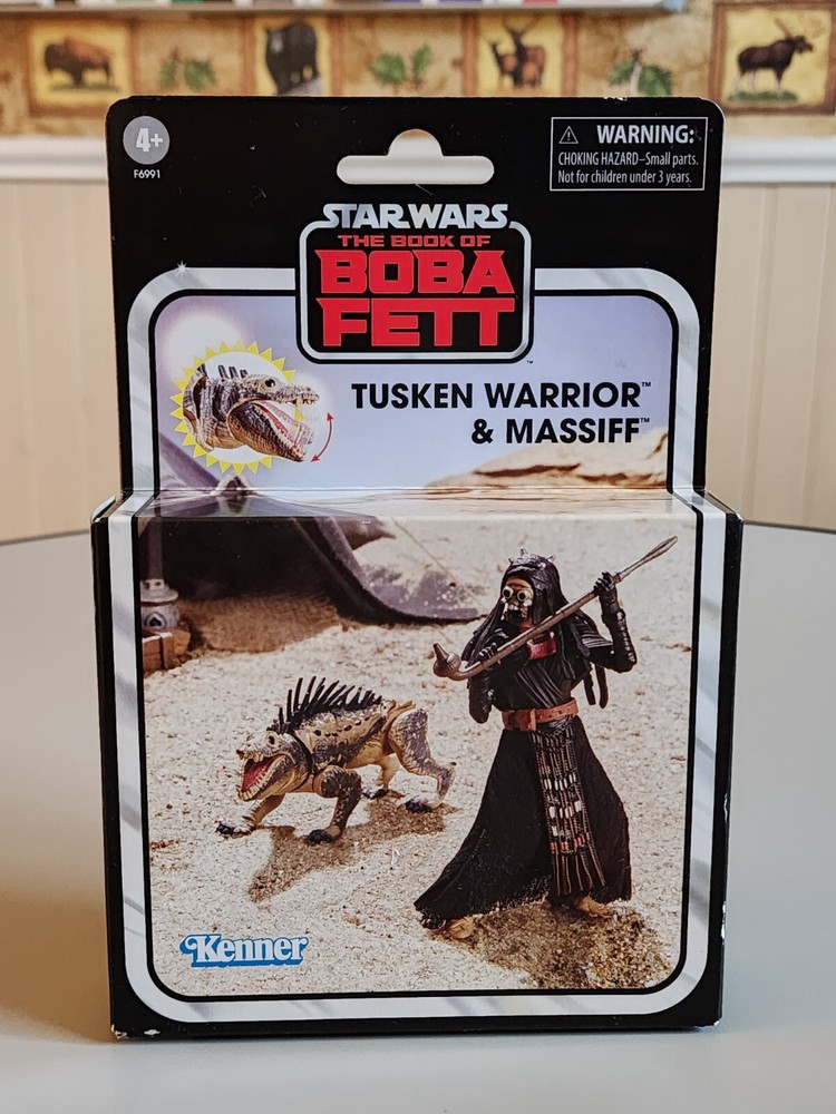 Star Wars The Vintage Collection Tusken Warrior and Massiff Deluxe Mandalorian