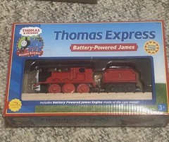 Vintage 2001 Thomas and Friends Diecast Battery Powered James Train Model NOS