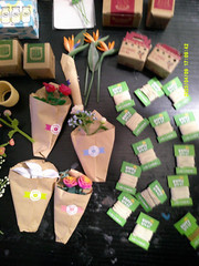 HUGE NEW MIX lot MINIVERSE make it mini LIFESTYLE PLANTS VASE FLOWERS BIRDS SOIL