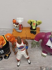 Vintage Space Jam Figure Lot 90’s Michael Jordan Bugs Bunny