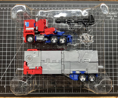 Transformers Generations Selects Star Convoy Hasbro Takara Tomy Opened Complete