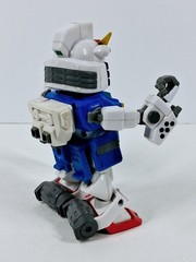 SD Gundam Force 01 Captain Gundam 4″ Action Figure 2004 Bandai Robot Toy & Shiel