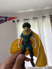 Revoltech Amazing Yamaguchi Izuku Midoriya Deku + Custom Cloth Cape