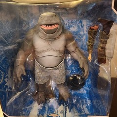 New McFarlane DC Multiverse Suicide Squad King Shark Gold Label Mega Figure