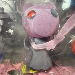 Piggy: Series 2 Mini Figures 10pk ( 3 Mystery ) With DLC Code And Carrying Case!