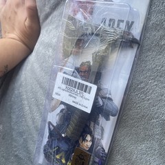 QIDUDZ APEX Legends Raven’s Bite Bloodhound Heirloom Axe Dagger Action Figure Me