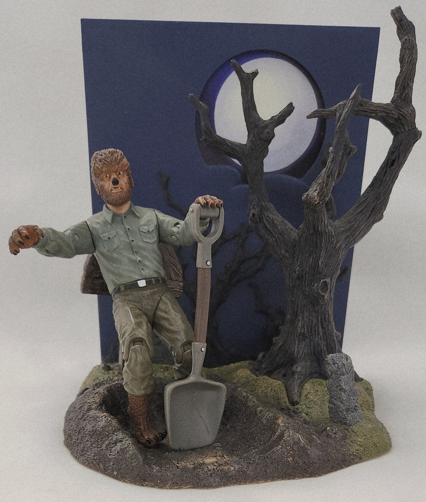 Universal Studios Monsters THE WOLF MAN Figure Cemetary Diorama 2003 Jakks