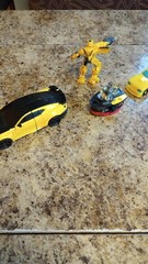 Transformers Lot Bumblebee Knight Armor + Extras