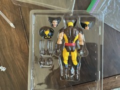 Medicom Toy MAFEX Wolverine Brown Comic Ver. 5.7 in. Figure – 6471389