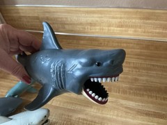 IT’S SHARK WEEK 🦈 CHOMPING Great White Sharks plastic toy figures BITE ACTION