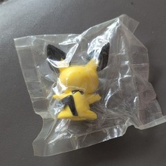 Pokémon Pichu Figurine Yellow Black Pencil Topper Collectible Toy