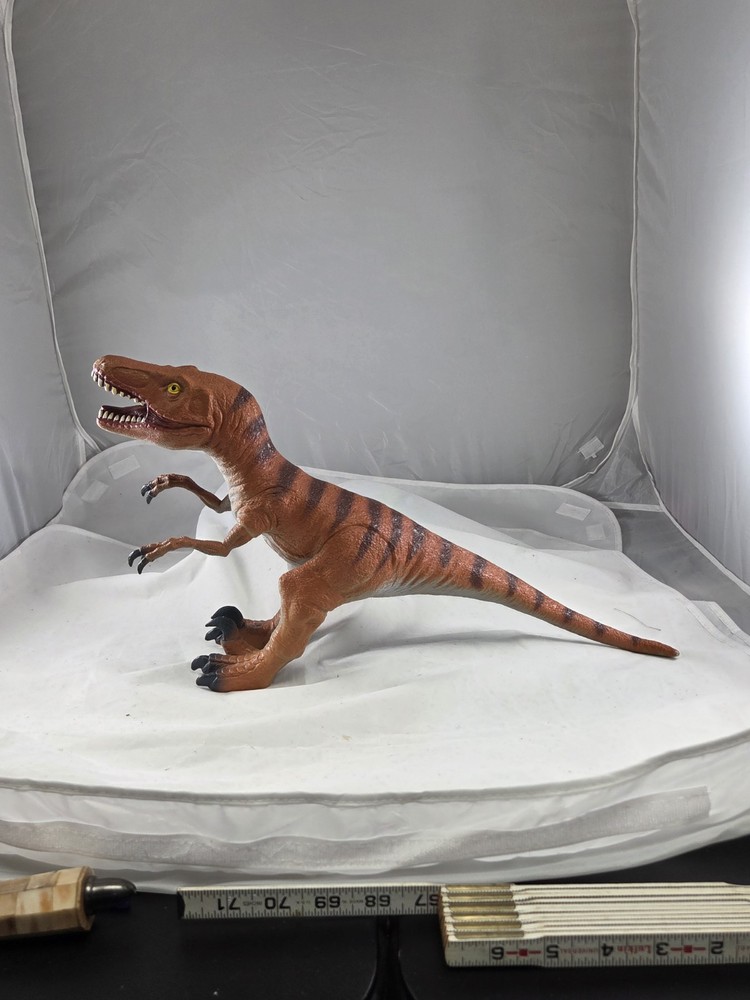 2014 Velociraptor 2204 G /polyester Material Indestructible, Flexible Lifelike.