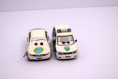 Disney Pixar Cars 3 Erik Laneley & Alex Carvill Diecast Car Figures