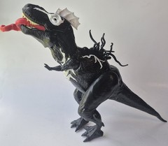 Marvel Spider Man Epic World of Action VenomVersus Venomsaurus Rex (16”/40cm)