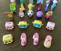 Shopkins 24 Pc Lot Some Rare Sports Musical Instruments Household Items Shoes