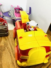 Paw Patrol Assorted Vehicles & Figures Lot Read Spin Master