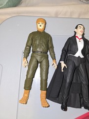 NECA – Universal Monsters – Crypt Club – 7″ Action Figure 4 Pack Burger King