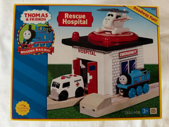 Rescue Hospital Thomas & Friends Wooden Railway (2002) Complete w/ Box