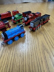 Thomas & Friends Magnetic Pull N Zoom Lot of Trains Engines Cars