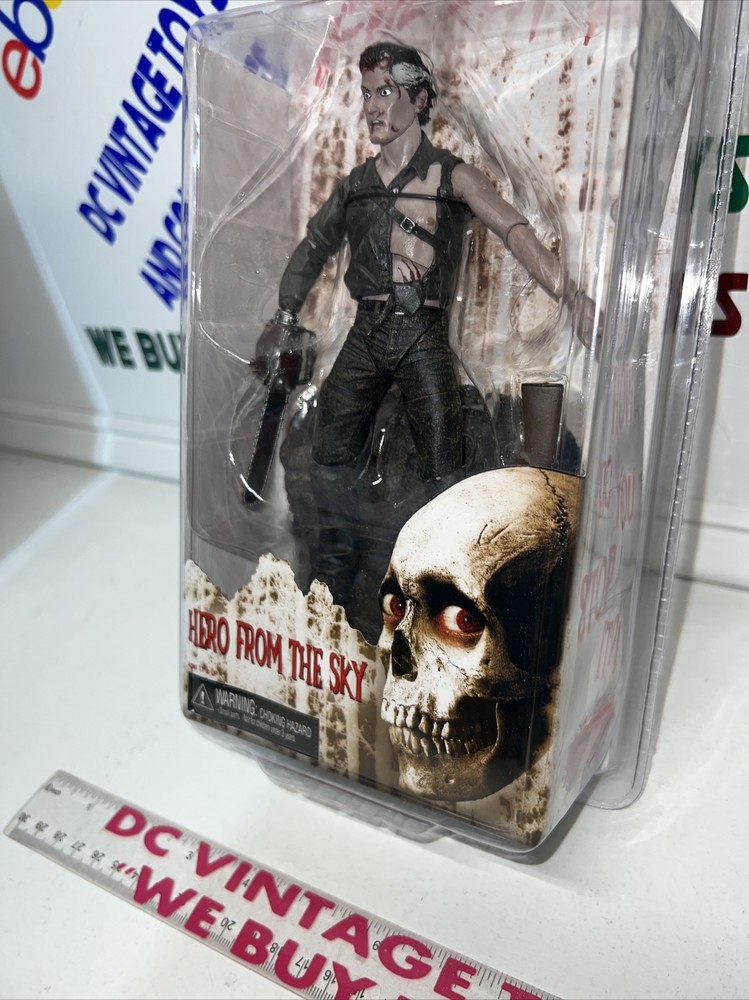 Evil Dead 2 7 Inch Figure SDCC 2012 – Hero From the Sky Ash (Black & White)