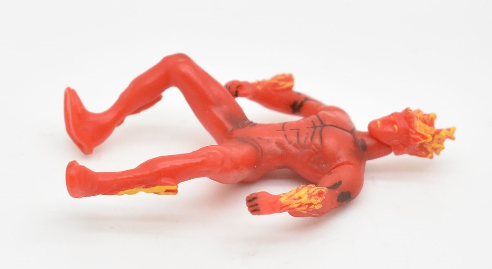Marvel Heroes Miniature Poseable Human Torch 2.5″ Action Figure Toy Biz 2005