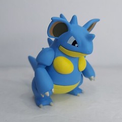 Pokemon Scale World 3″ 1:20 Sylph Company Nidoqueen Mini Figure
