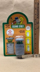 Vtg Original 1986 Tara Toy SESAME STREET OSCAR THE GROUCH Action Figure 7100 MOC