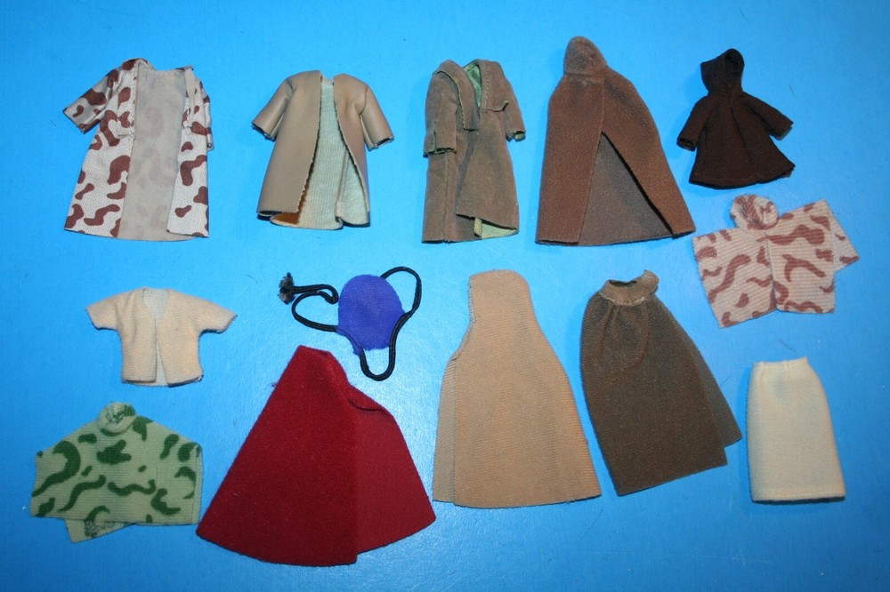 STAR WARS VINTAGE LOOSE “CLOAKS” 1980-1982 YODA FORTUNA 4-LOM BIB FORTUNA KENNER