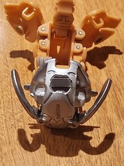 Bakugan Razenoid Mechtanium Subterra Surge 750-1000g