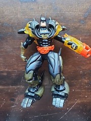 DC Comics Batman Action Figure Black Yellow/Red Winged Flying 2000 Hasbro 5.5”
