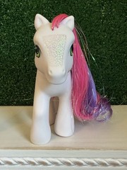 🌈 Hasbro My Little Pony Cute Curtsey With Bird 2005 G3 MLP Clean 🧼 & Cute